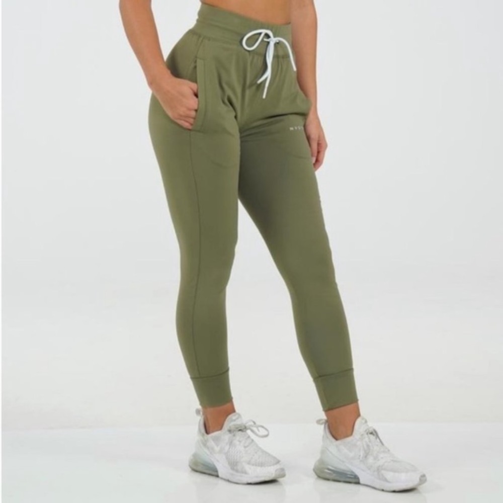 NVGTN OLIVE JOGGERS NWT